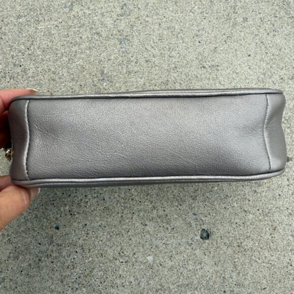 EUC Coach Metallic Pebbled Leather Purse Wristlet Taupe Gold - Picture 3 of 7